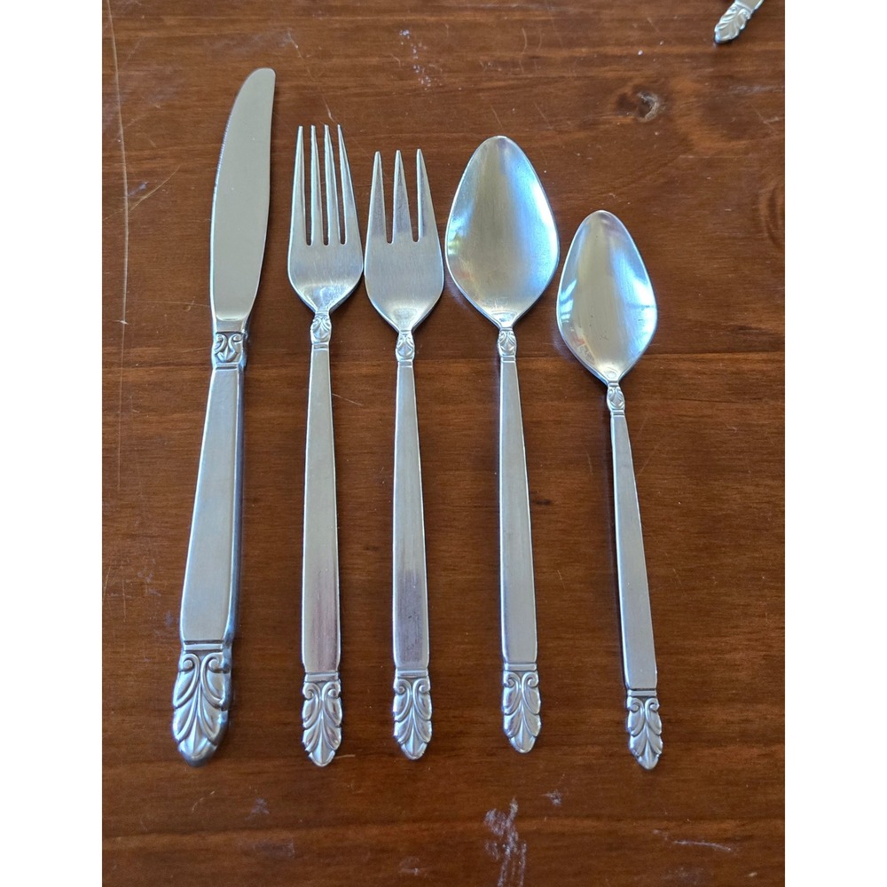 International Stainless Norse Flatware 5 Piece Place Setting Mid Mod Silverware
